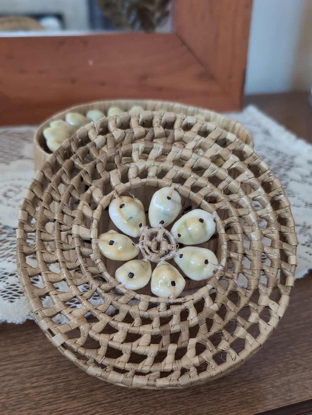 Handcrafted Coastal Seagrass Basket & Cowrie Shell Coaster Set Boho Beachy Decor - Picture 6 of 11